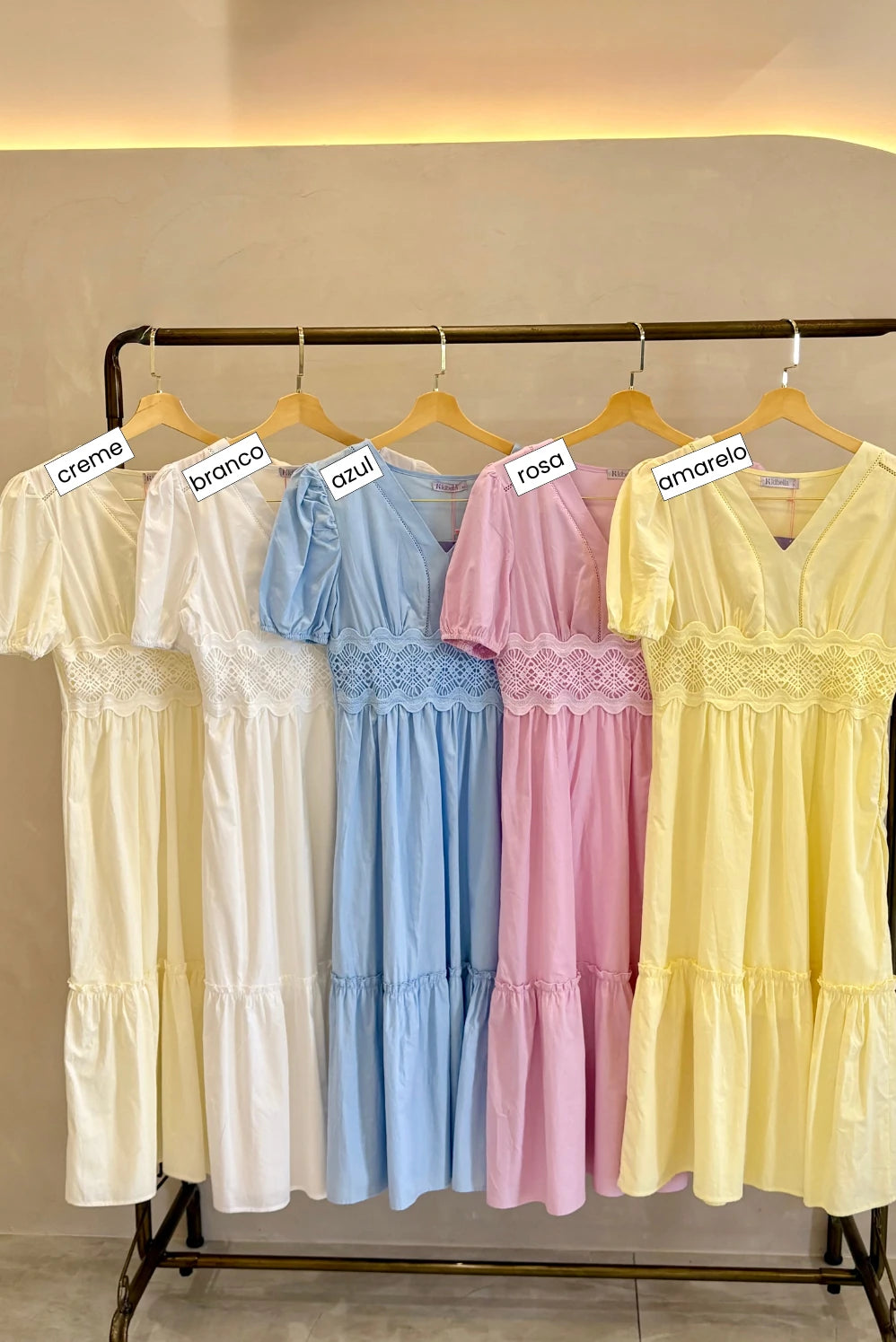 Vestido Bordado Midi Selena